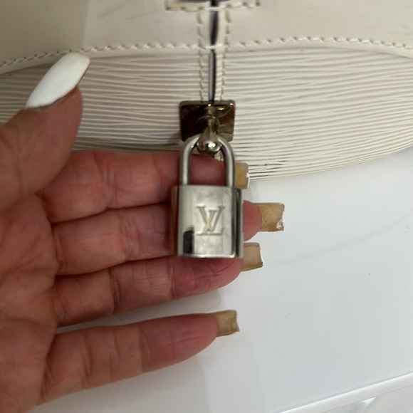 Louis Vuitton Epi Bowling Montaigne Bag Cream-Vintage - Picture 10 of 11